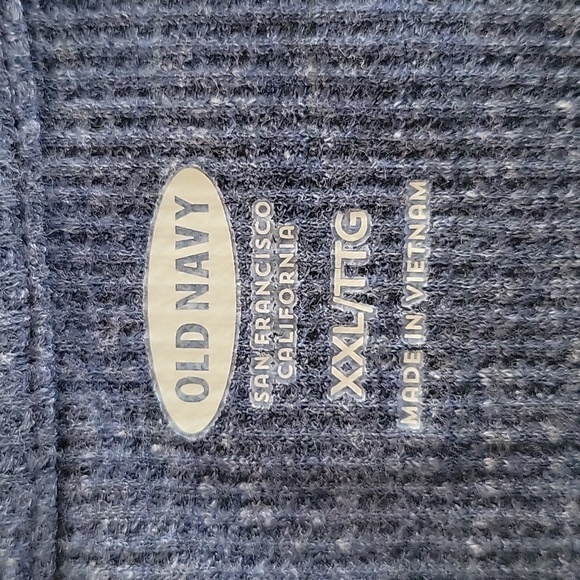Old Navy Waffle Knit Thermal Long Sleeve Tee - Picture 3 of 6